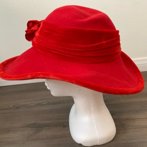 Handmade by Scala 100% wool hat main image 6